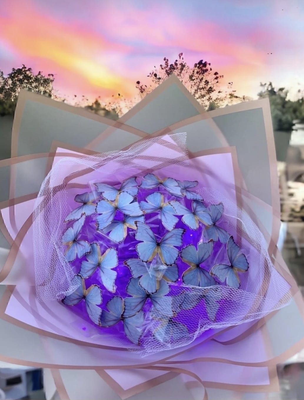 Parıltıçiçek™ LED Işıklı Kelebek Buketi – El Yapımı Romantik Hediye (Love Serisi)