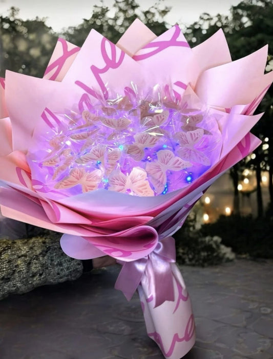 Parıltıçiçek™ LED Işıklı Kelebek Buketi – El Yapımı Romantik Hediye (Love Serisi)